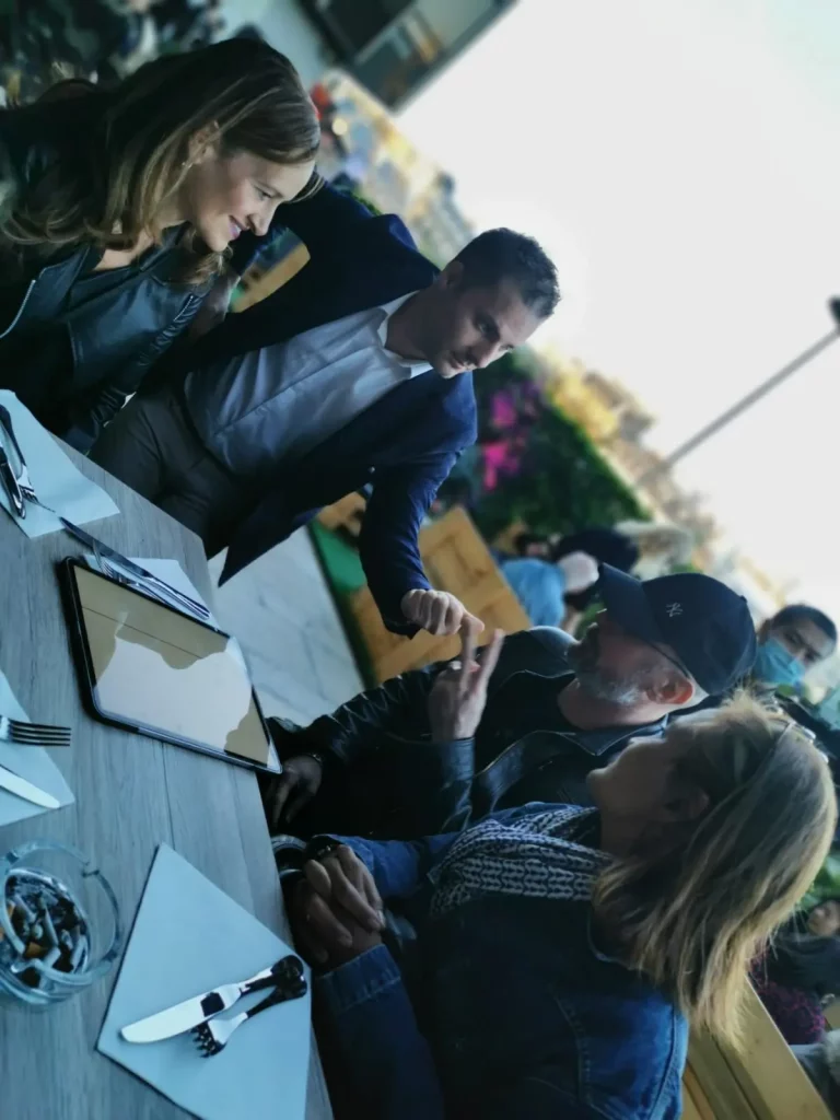 Animation-anniversaire-illussionniste-magie-Enfant-iledefrance